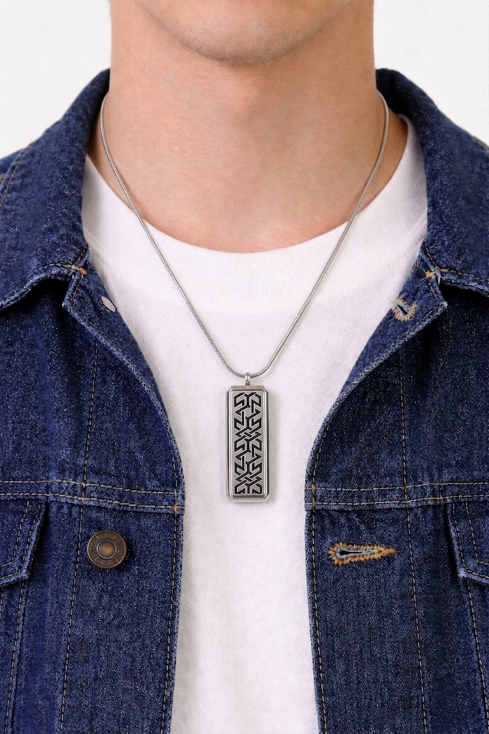 Vector Line Diffuser Necklace